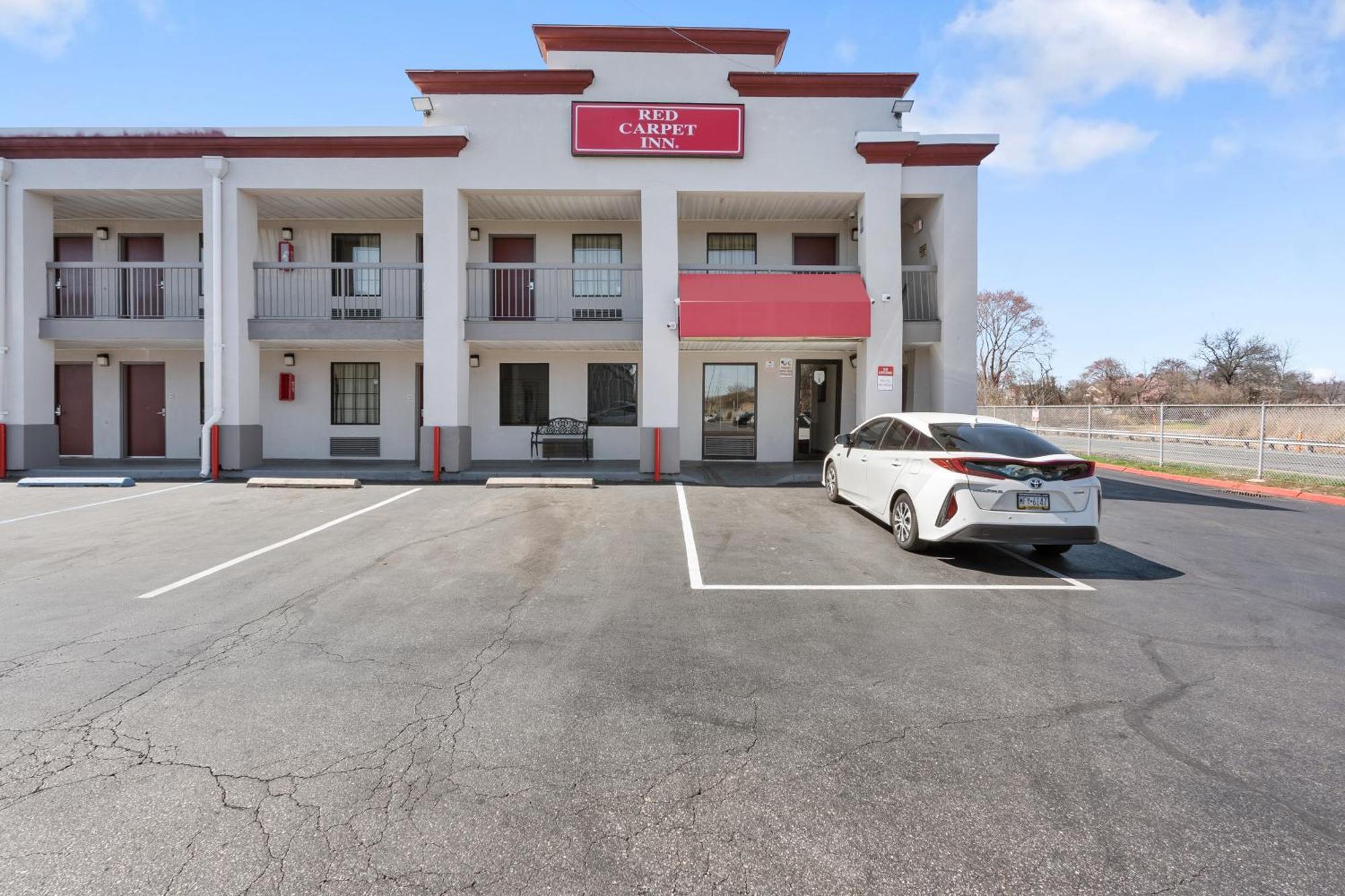 Red Carpet Inn Philadelphia Airport Lester Exterior photo